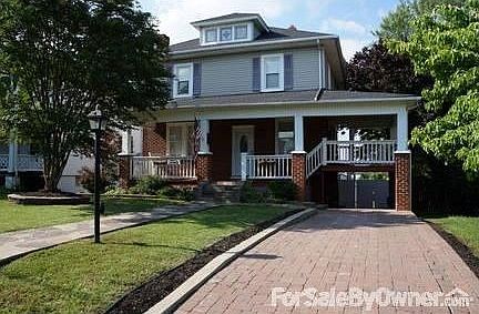 Welcome Home to 2223 Berkley Avenue