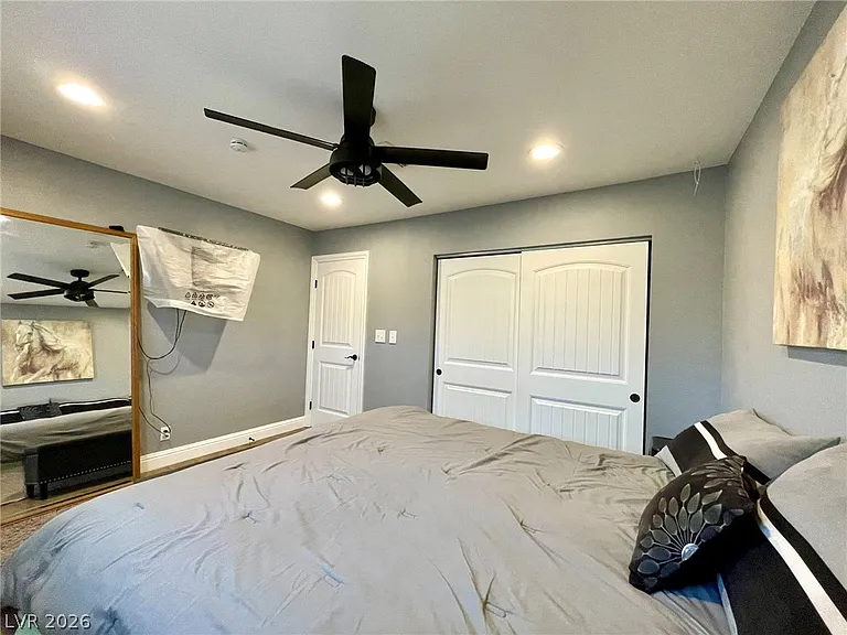 2246 Windsor Dr — Photo 37