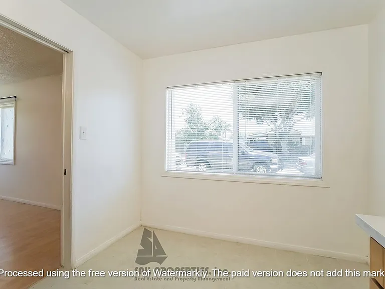 2513 E Tyler St — Photo 7
