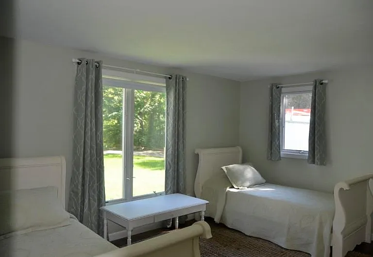 13 Great Hill Rd — Photo 20