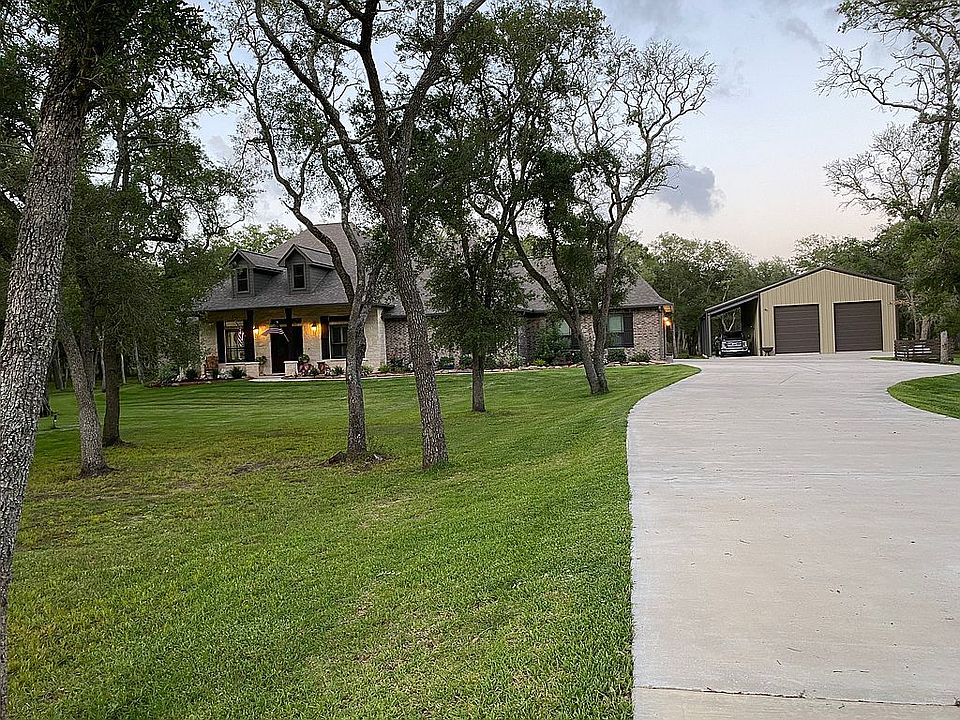 2nd image of 31703 Amberjack Dr
