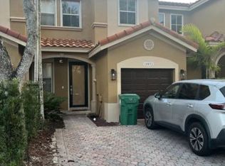 10872 SW 89th St, Miami, FL 33176