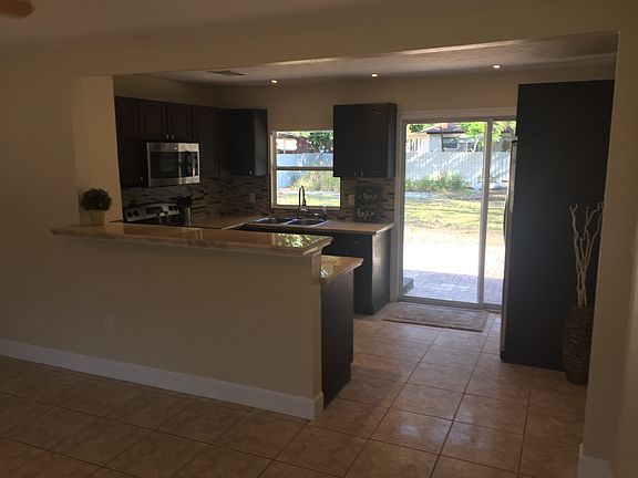5th image of 3453 Serena St