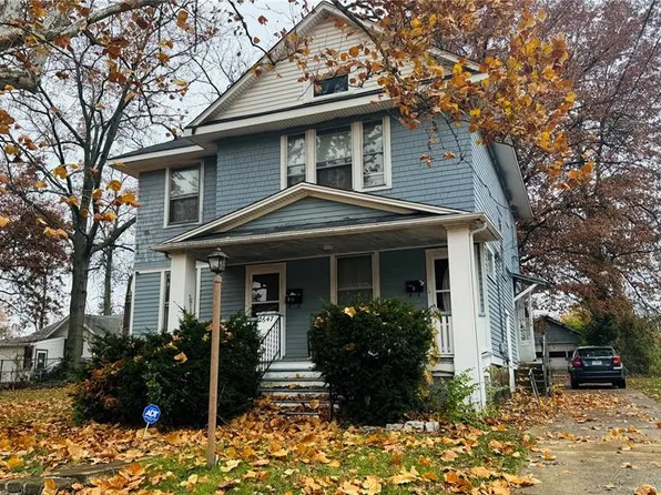 2647 Carson Rd, Saint Louis, MO 63114