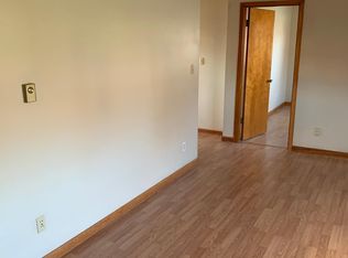 302 S 6th St #4, Chatsworth, IL 60921