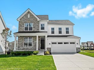383 Trailwoods Ct, Ann Arbor, MI 48103