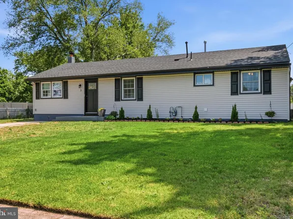 3 Stagecoach Rd, Southampton, NJ 08088