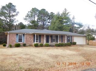 33 Camellia Dr, Jackson, TN 38301