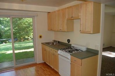 5th image of 707 Abbey Ln