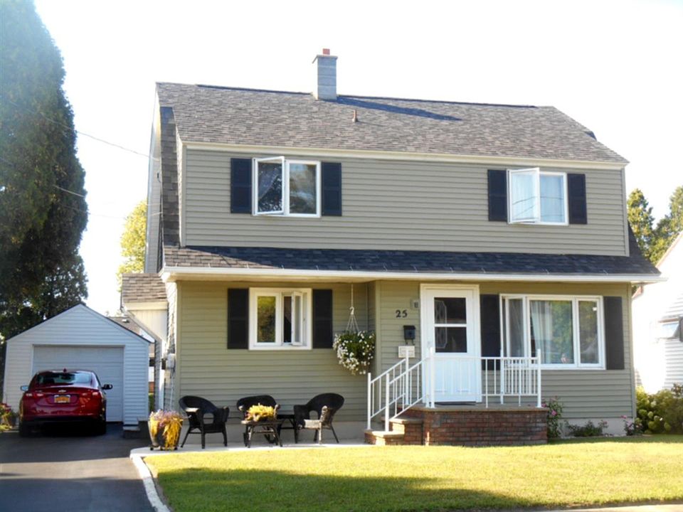1st image of 25 Roosevelt St