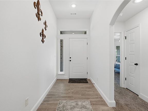 5th image of 2307 Parnell St