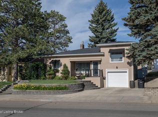 621 3rd Ave W, Dickinson, ND 58601