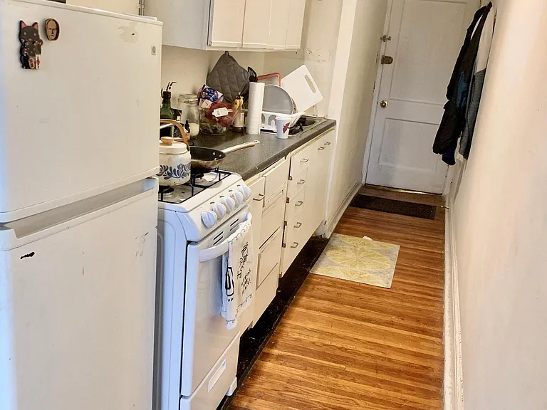 413 S 42nd St #7 — Photo 6