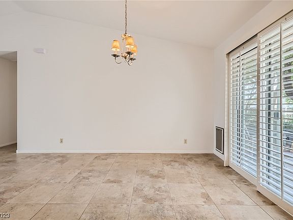 4th image of 6141 Whispering Sands Dr