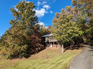 Hill Top Ln, Blue Ridge, GA 30513