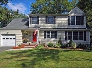 2440 Seneca Rd, Scotch Plains, NJ 07076