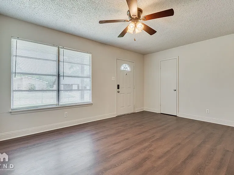 5054 Virgil St — Photo 12