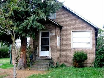 2nd image of 10257 18th Ave SW