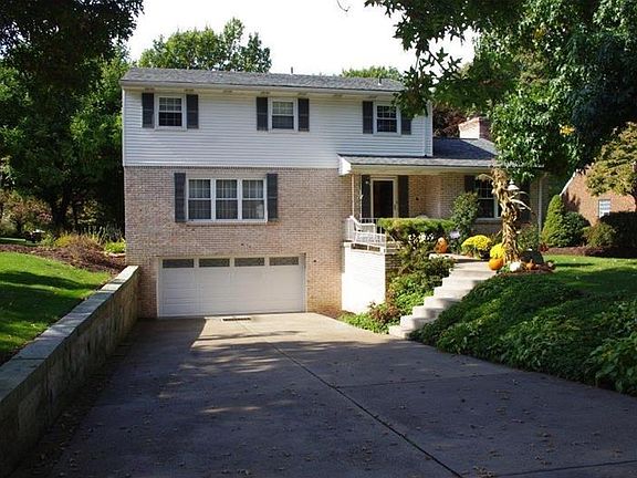 2nd image of 105 Carrie Ann Dr