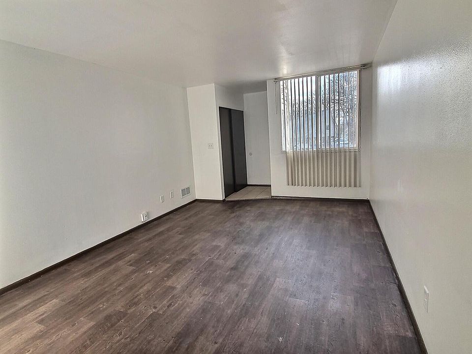 8872 N 95th St Milwaukee, WI, 53224 Apartments for Rent Zillow