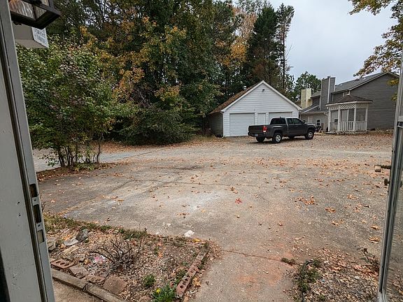 3rd image of 1875 Norcross Chase Cir #1875