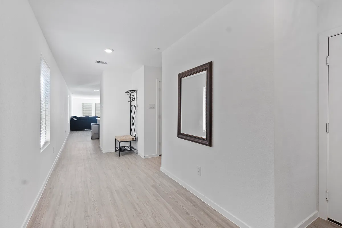 Building Photo - 21015 Newberry Grove Ln