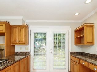 404 Willow Spring Ct, Greensboro, NC 27410