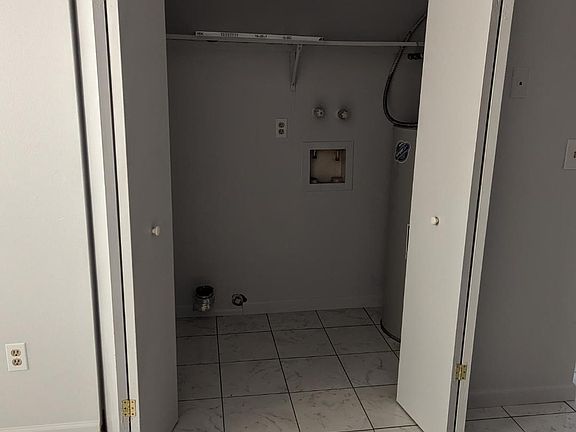 4th image of 2061 Industrial Blvd APT 3