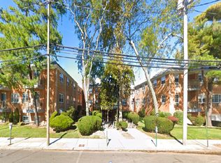 152 Union Ave #3U, Lynbrook, NY 11563