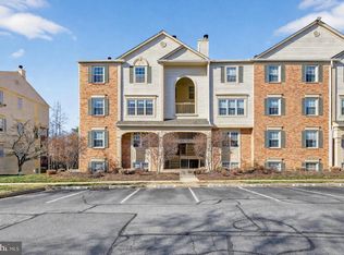 2816 Emma Lee St APT 301, Falls Church, VA 22042