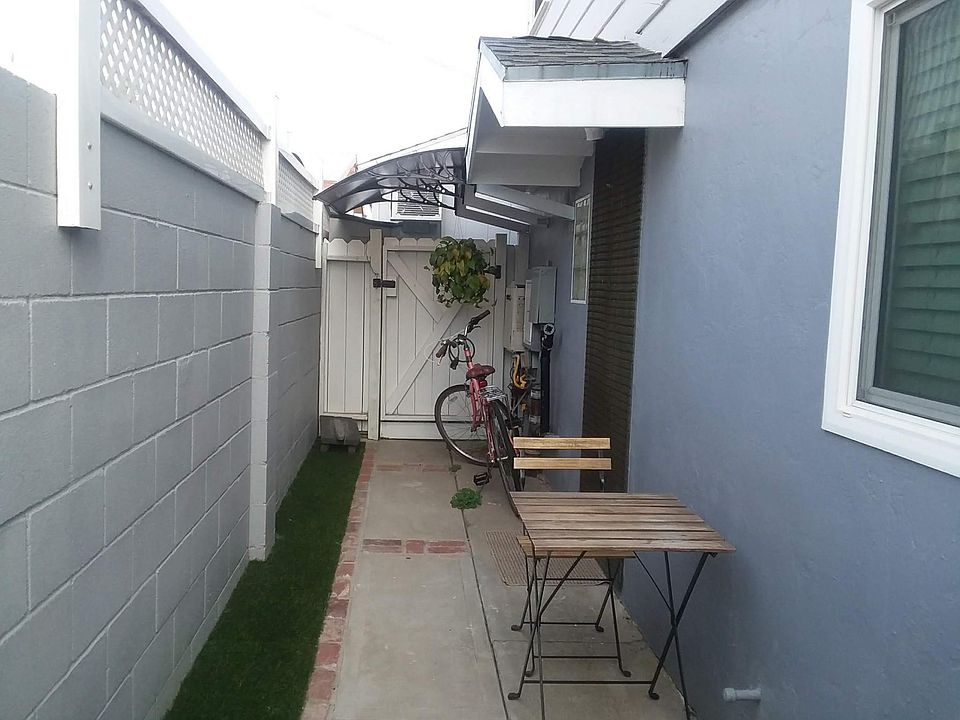 side yard. 5 ft by 30 ft.. perfect for small pet