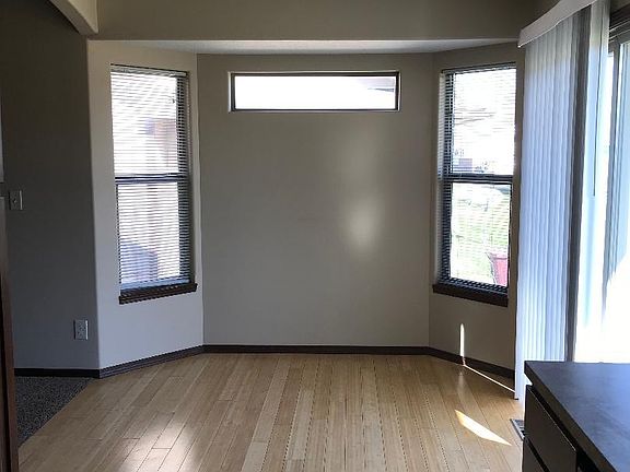 Kitchen/Dining area - Tons of natural Sunlight!