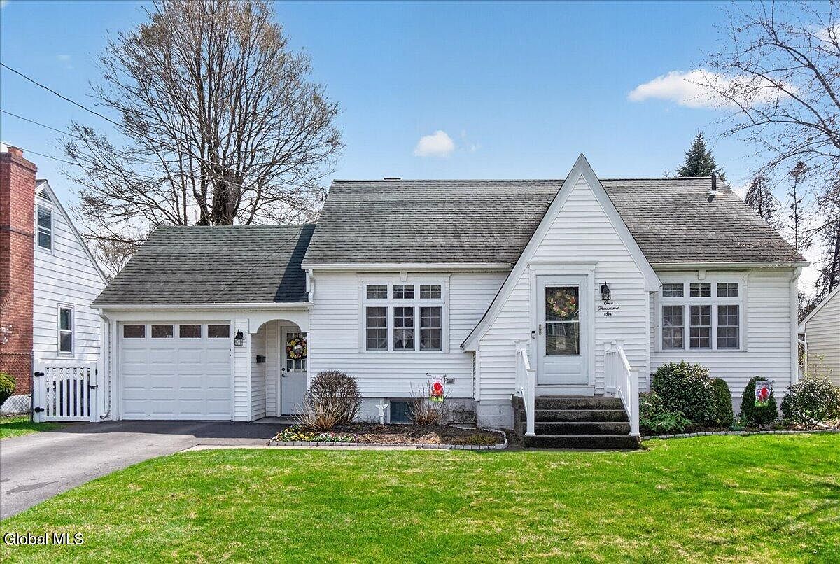 1st image of 1006 Riggi Avenue