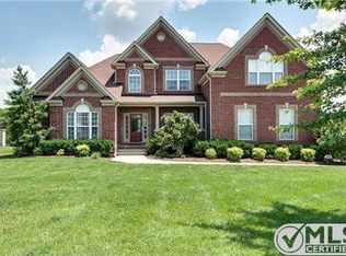 1015 Saint Hubbins Dr, Spring Hill, TN 37174