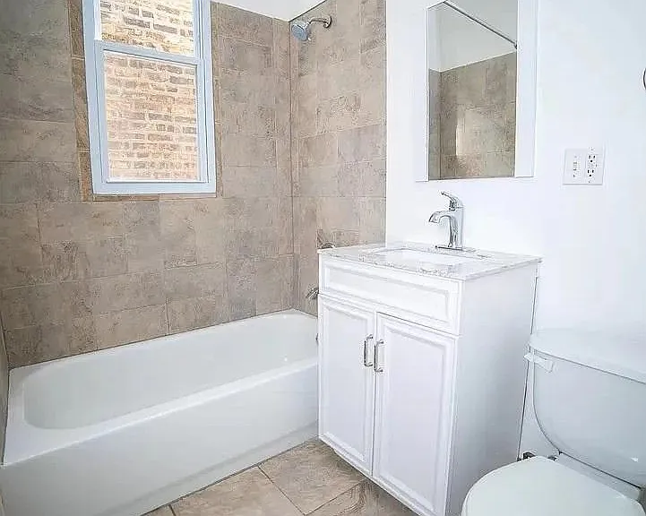 1438 N Central Park Ave #2 — Photo 14