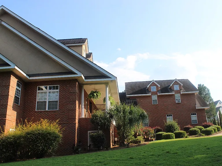 103 Turnberry Ct — Photo 8