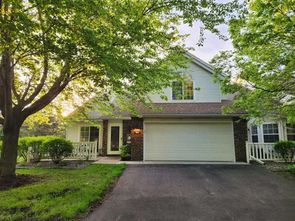841 Knights Bridge Rd, New Brighton, MN 55112