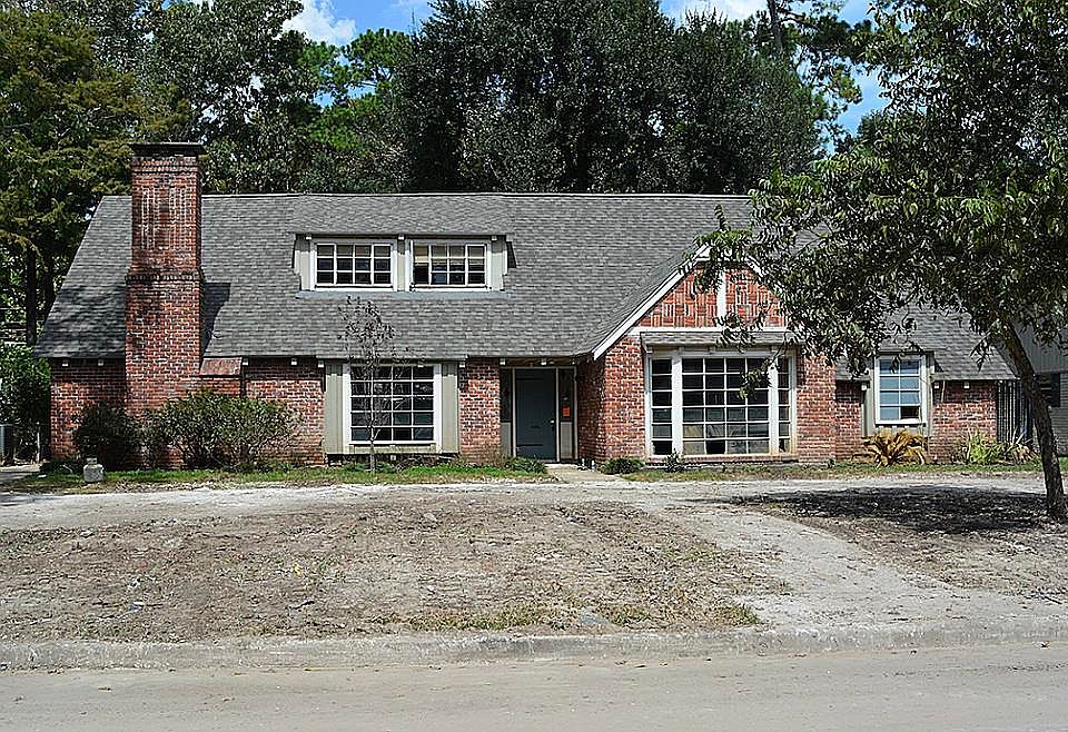 1st image of 12914 Hermitage Ln