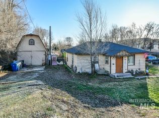 3325 E Greenhurst Rd, Nampa, ID 83686