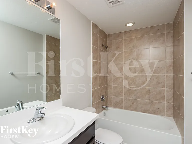 711 Alford St SE — Photo 13