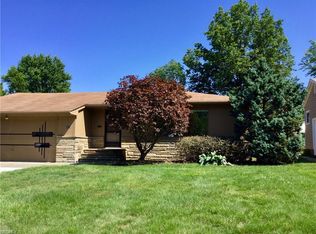6414 Eastondale Rd, Mayfield Heights, OH 44124