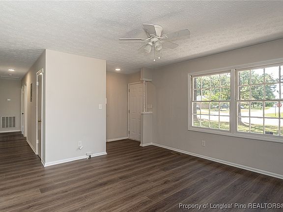 3rd image of 3551 Pioneer Dr