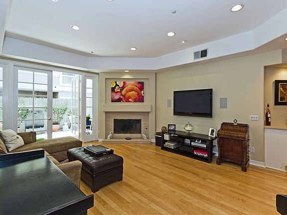 2nd image of 11680 Montana Ave APT 105