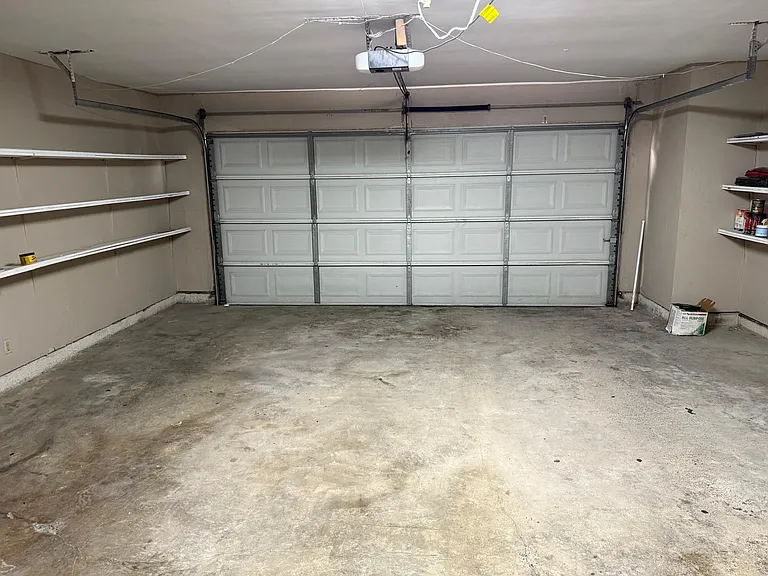 820 E Hillside Rd — Photo 20