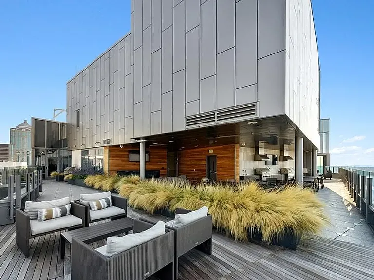 121 Stewart St #2305 — Photo 8