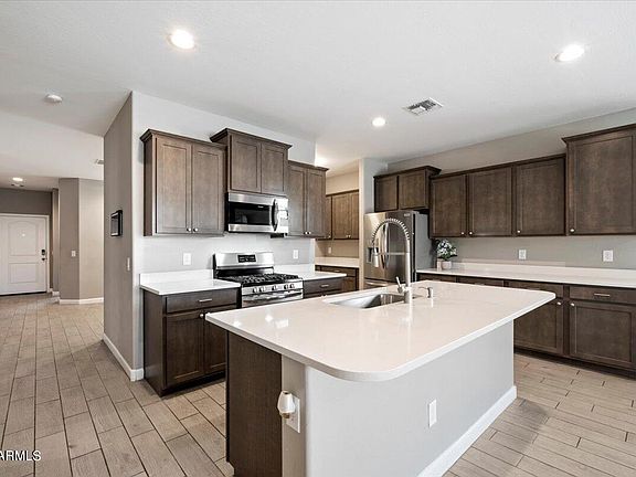 4th image of 29425 W WELDON Avenue