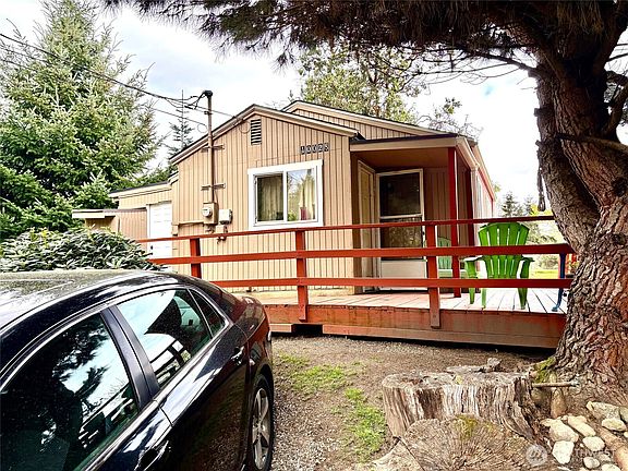 3rd image of 10028 30th Avenue SW