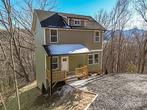 3rd image of 460 Windy Hill Dr
