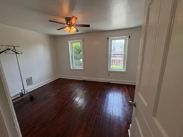 137 Woodland Ave — Photo 18