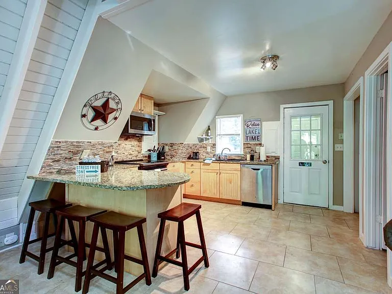 502 Bentwood Dr — Photo 14